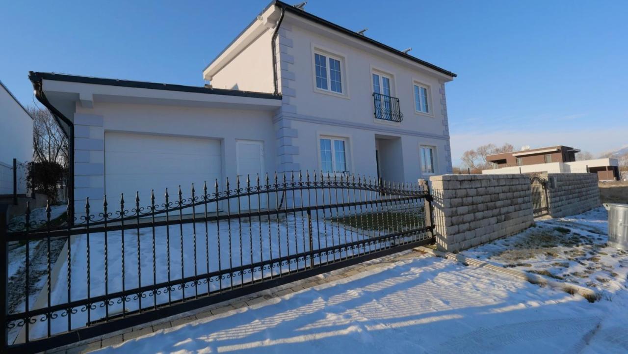 Apartmanovy Dom S Virivkou, Pod Secnom, Liptovsky Jan Villa Liptovsky Mikulas Exterior photo